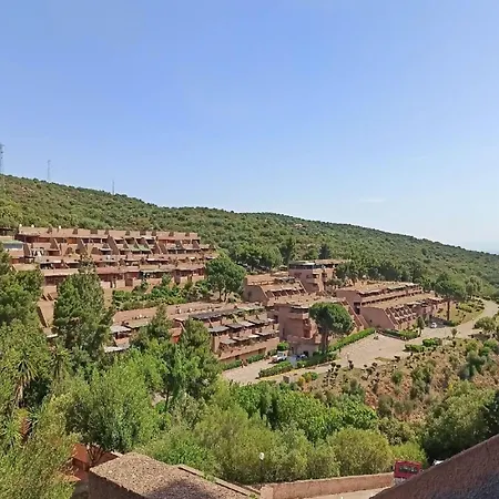 Апартаменти Apartment For 6-People In Olbia With Garden