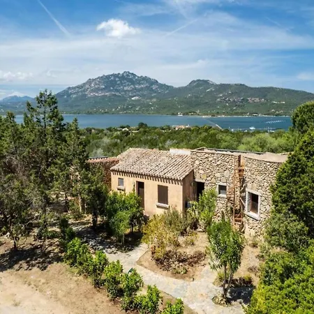 Апартаменти Apartment For 6-People In Olbia With Garden